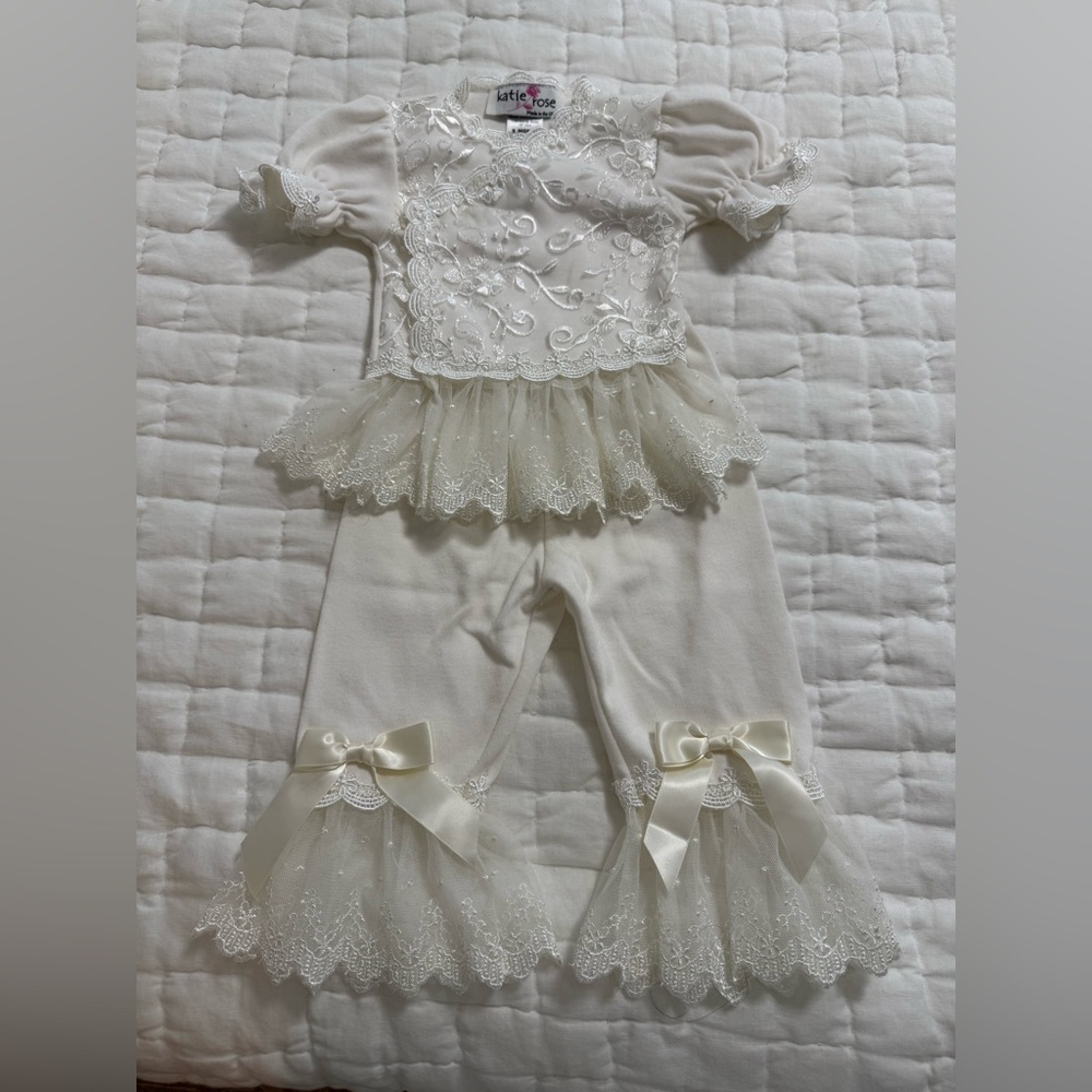 Katie Rose Elegant Lace Baby Outfit with Bows